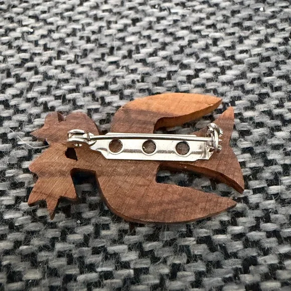 Handcarved Olive Wood Dove Pin From Jerusalem - Picture 5 of 6